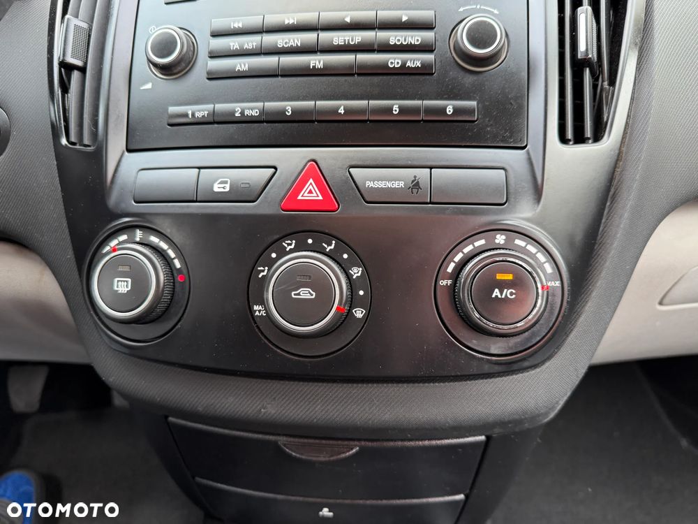 Kia Ceed 1.4 CVVT LX - 15