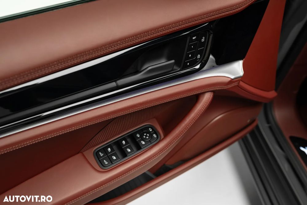 Porsche Panamera 4 - 14