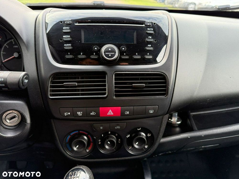 Opel Combo - 21