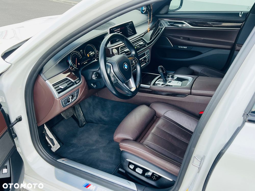 BMW Seria 7 740Li - 6