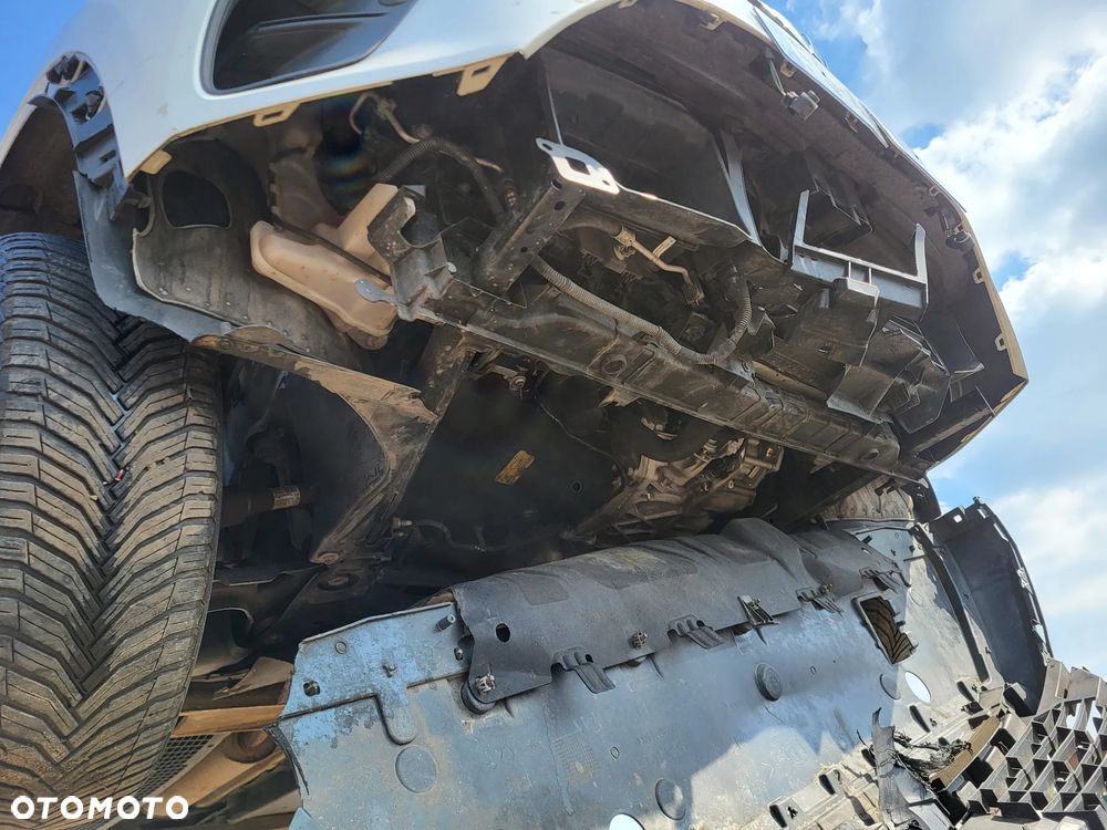 Renault Captur BLUE dCi 115 BUSINESS EDITION - 35