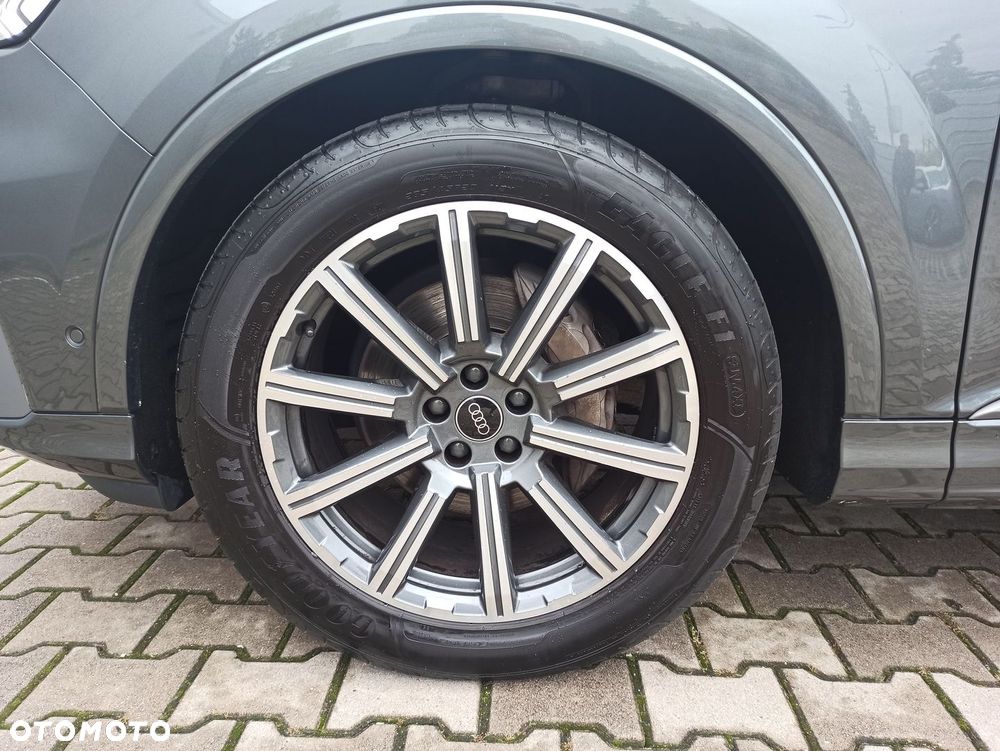 Audi Q7 - 30
