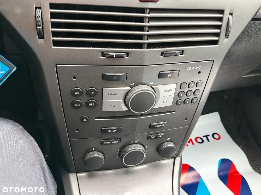 Opel Astra 1.7 CDTI Cosmo - 22