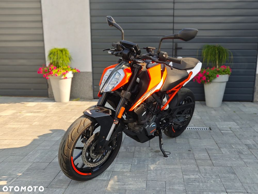 KTM Duke 125 - 17