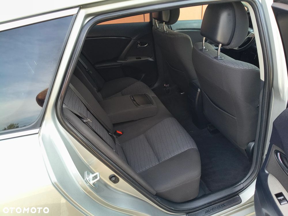 Toyota Avensis 2.2 D-4D Automatik Executive - 18