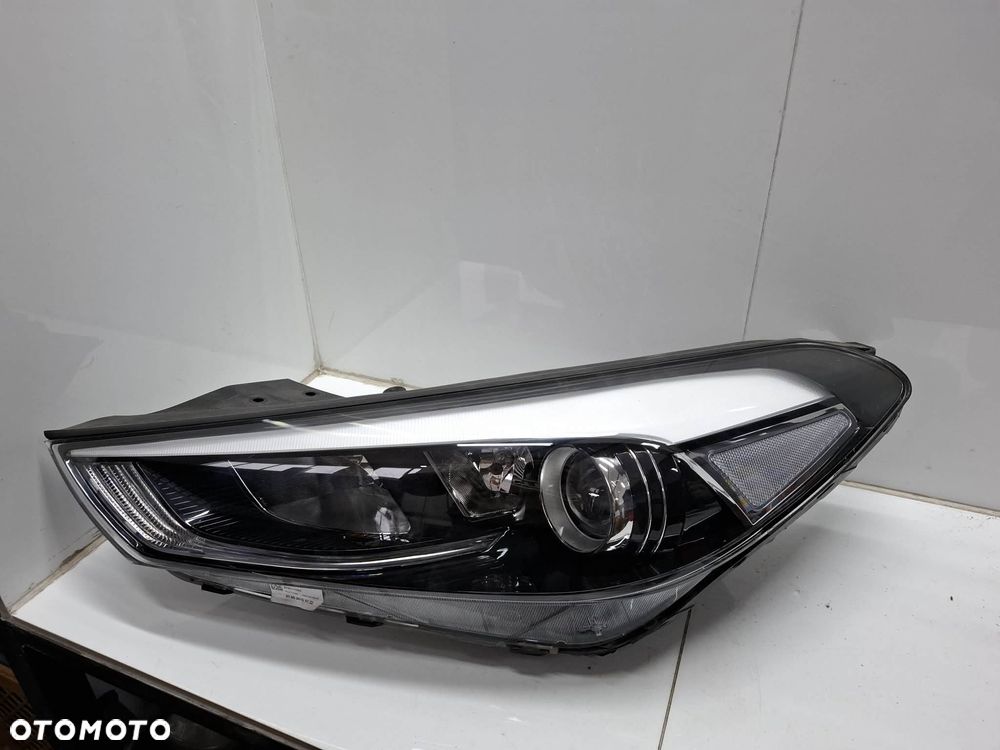 LAMPA LEWA PRZEDNIA PRZÓD HYUNDAI TUCSON III SOCZEWKA IDEALNA 92101D7100 - 7