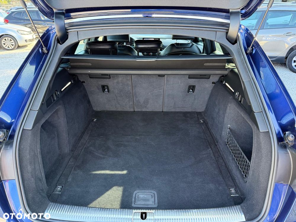 Audi A4 Avant 40 TFSI S tronic S line - 30