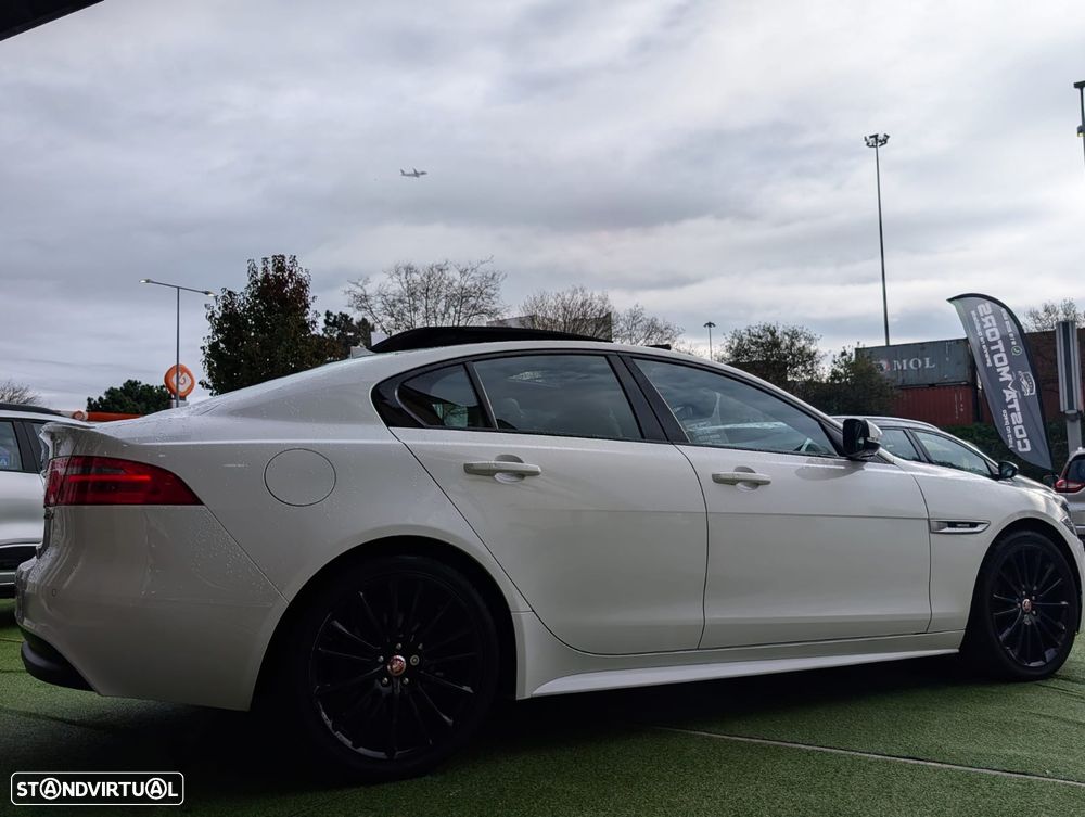 Jaguar XE - 3