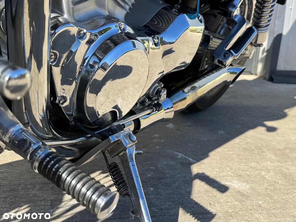 Suzuki Intruder - 22