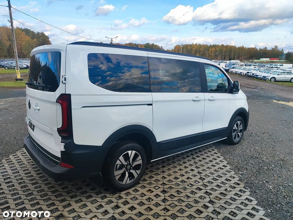 Volkswagen Caravelle - 2