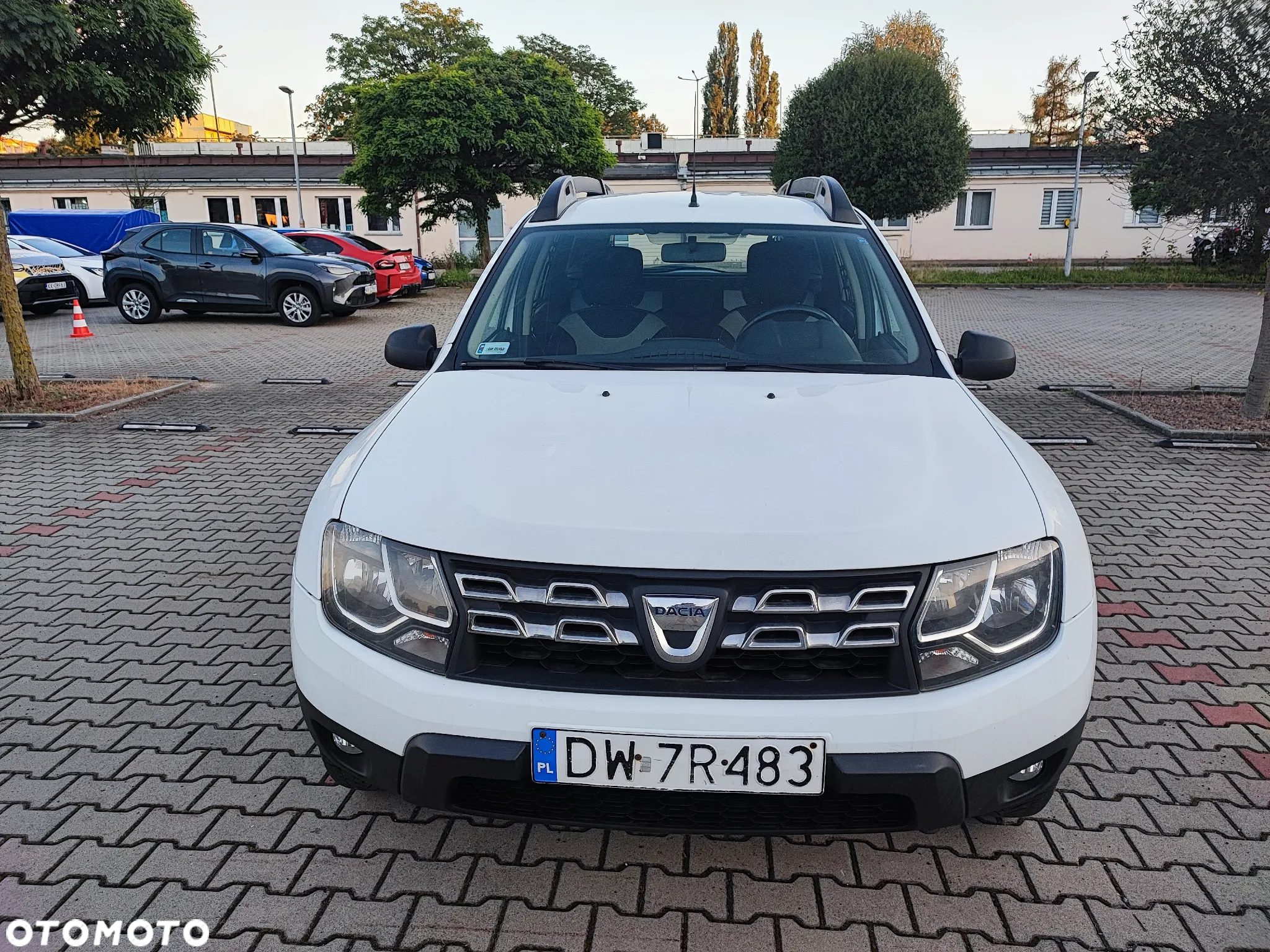 Dacia Duster 1.6 SCe Laureate 4x4 S&S - 8