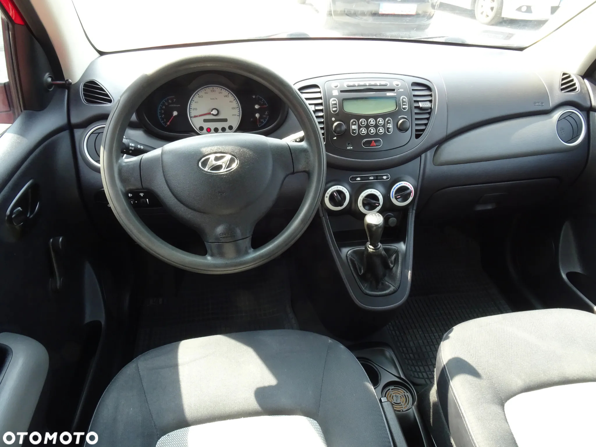 Hyundai i10 1.1 Premium - 8