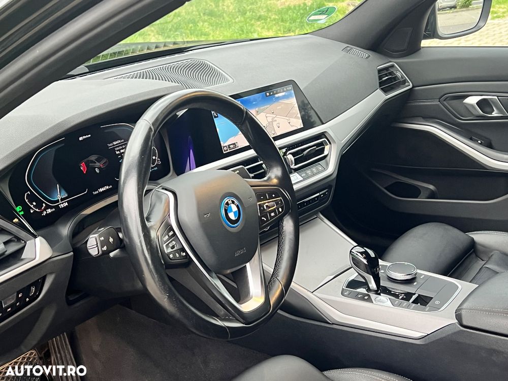 BMW Seria 3 - 26