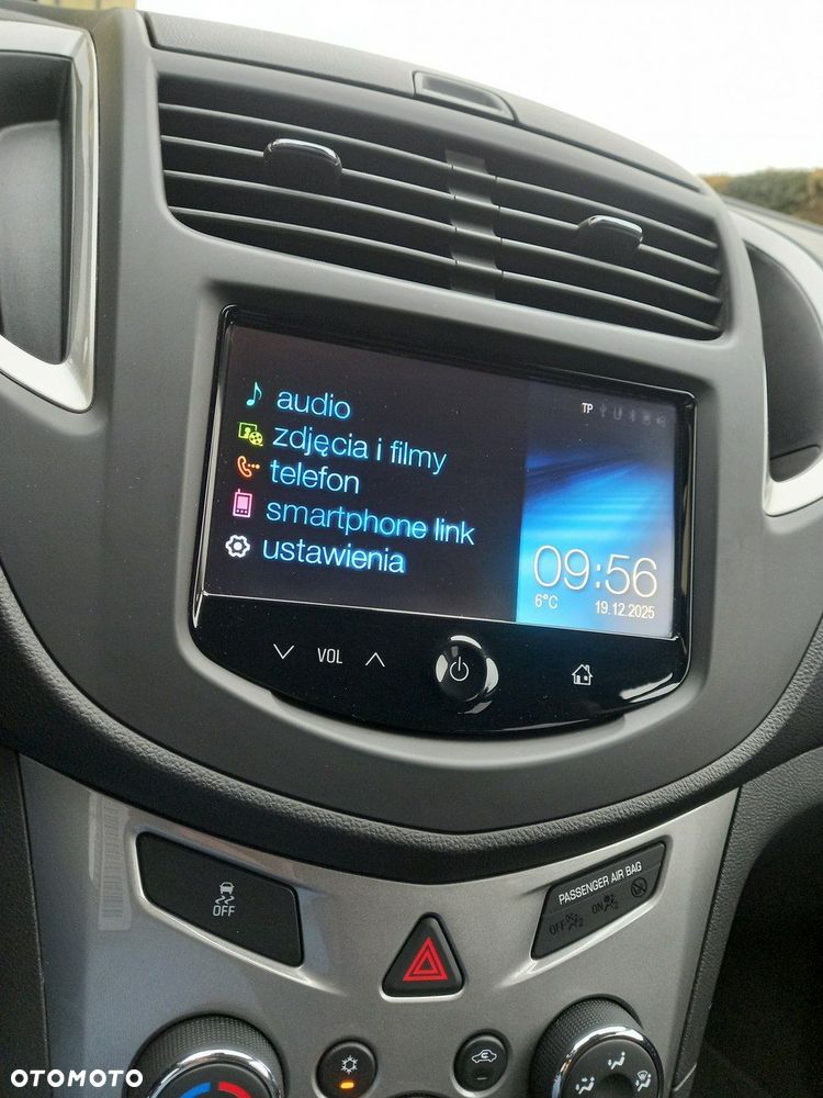 Chevrolet Trax 1.6 LT - 32