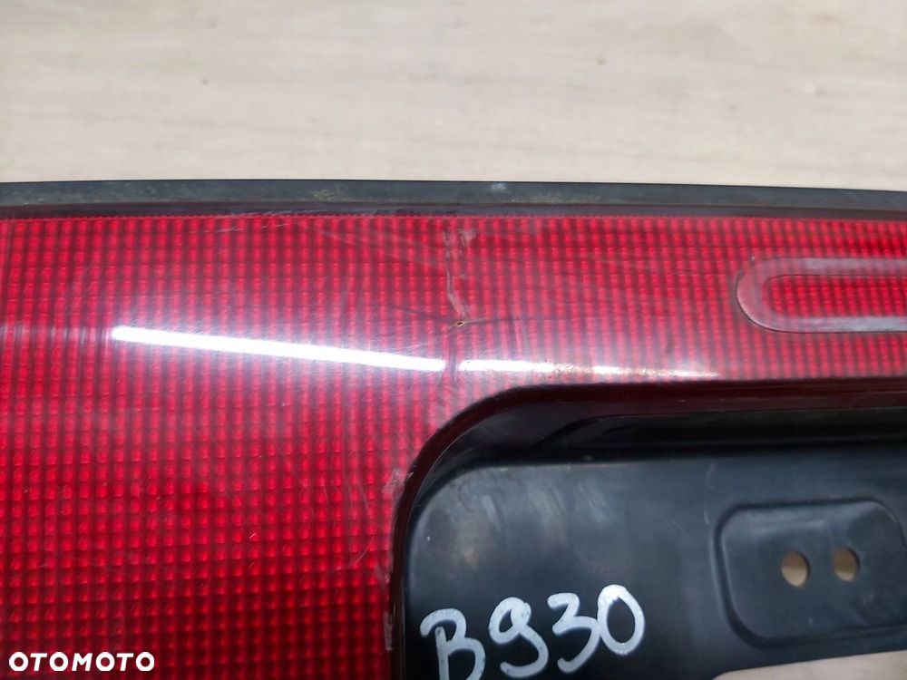 TOYOTA CELICA V blenda lamp tył kwadrat JDM 75831-20320 - 4