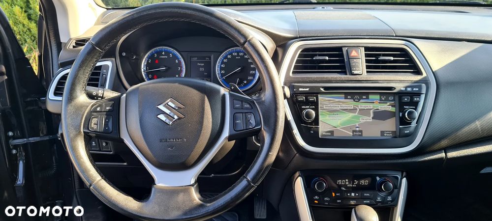 Suzuki SX4 S-Cross 1.6 Premium 4WD CVT - 11