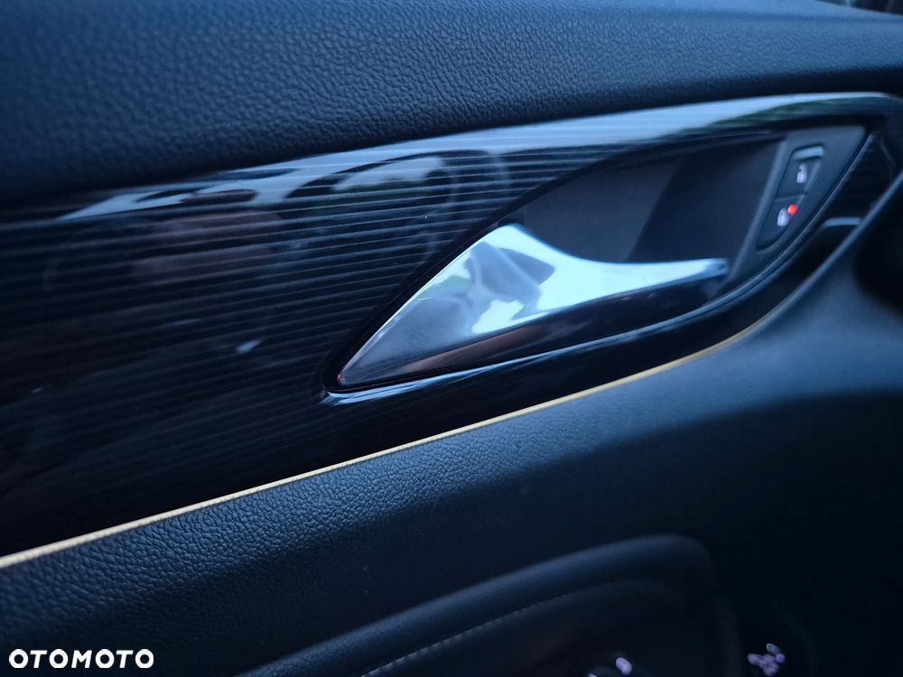 Opel Insignia - 15