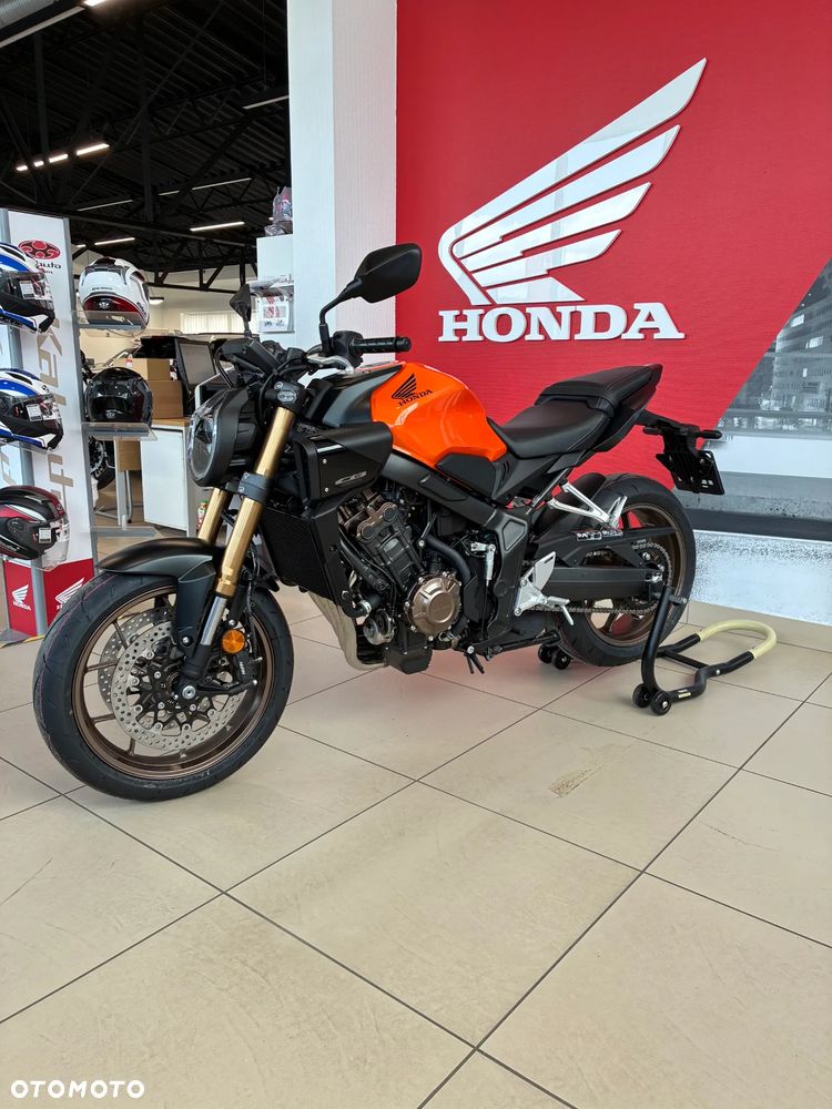 Honda CB - 3