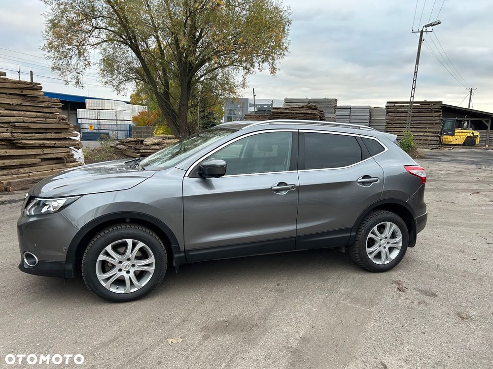 Nissan Qashqai 1.6 dCi ALL-MODE 4x4i TEKNA+ - 3