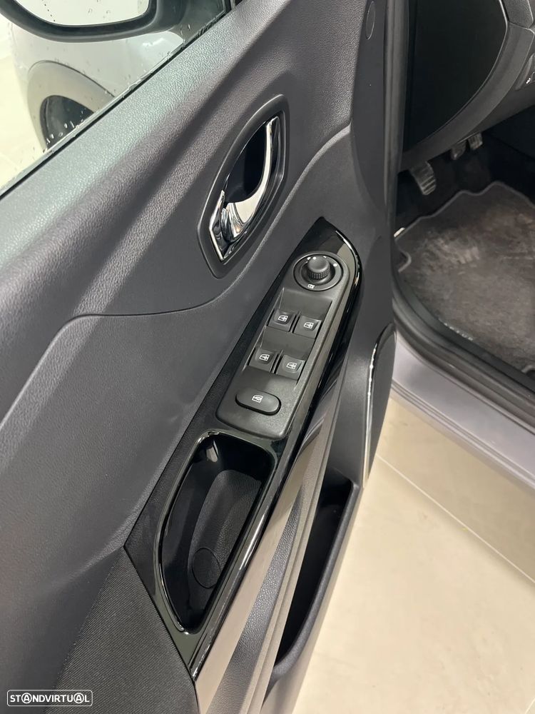 Renault Captur 0.9 TCE Exclusive - 10