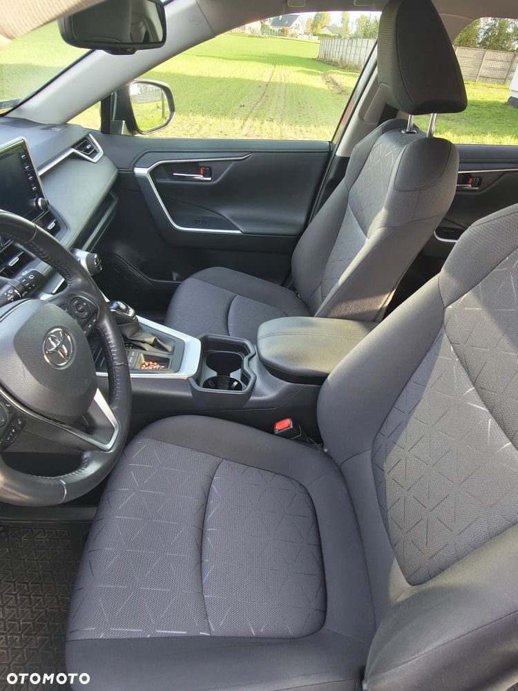 Toyota RAV4 - 7