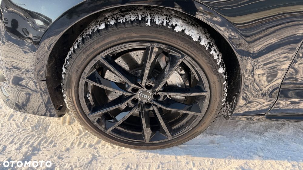 Audi S8 Plus - 15