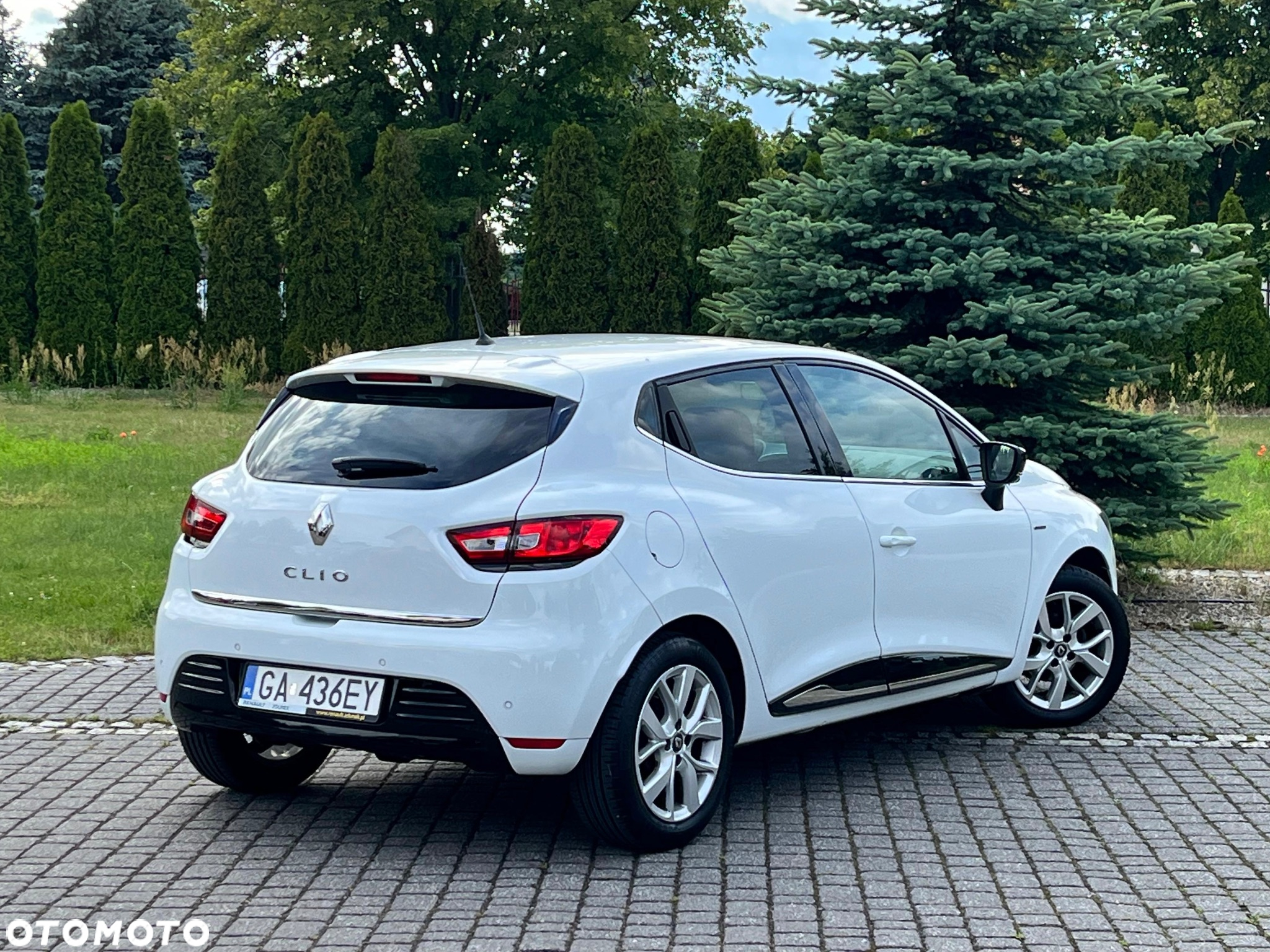 Renault Clio 0.9 TCe Limited - 9