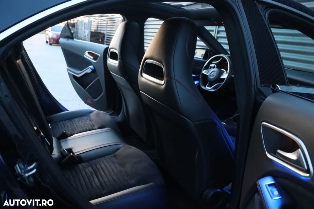 Mercedes-Benz CLA 180 7G-DCT AMG Line - 13