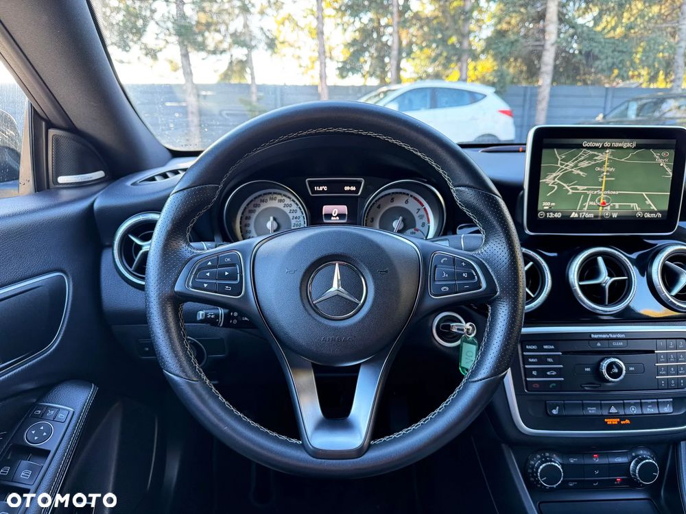Mercedes-Benz CLA - 22