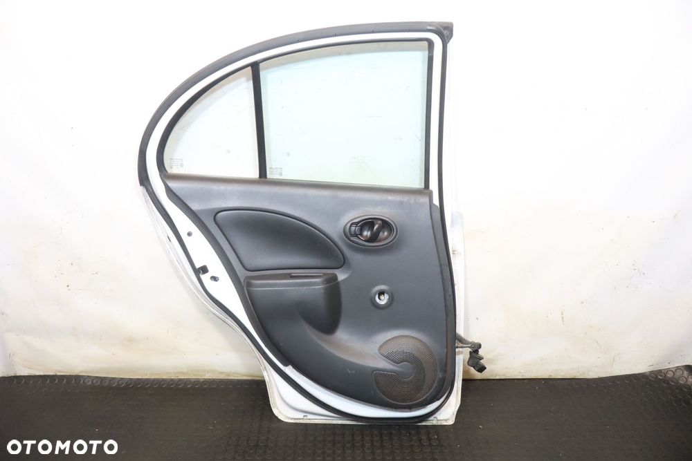DRZWI LEWY TYŁ NISSAN MICRA IV K13 QM1 HATCHBACK - 2