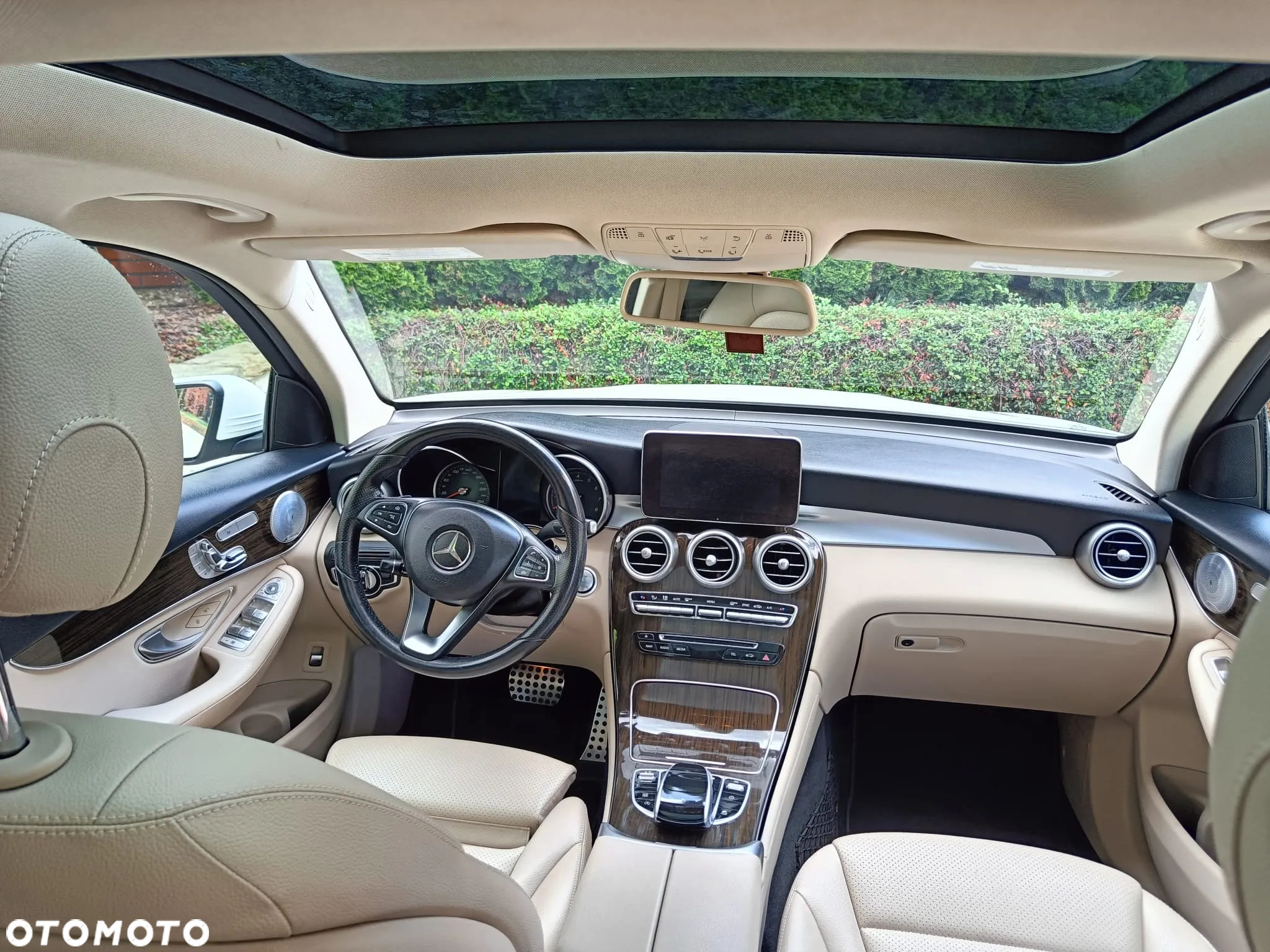 Mercedes-Benz GLC - 24