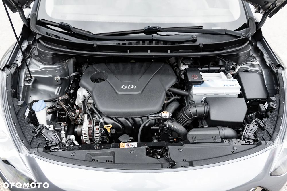 Hyundai i30 blue Kombi 1.6 GDi YES Silver - 40
