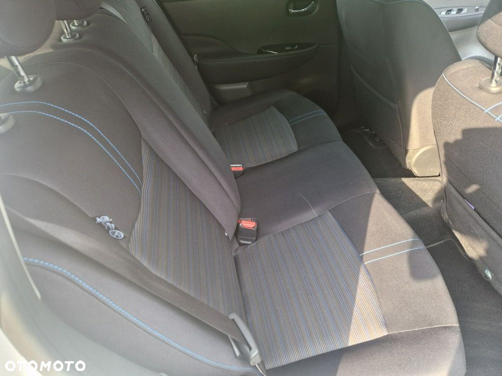 Nissan Leaf - 10