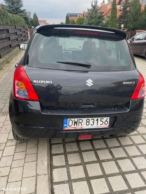 Suzuki Swift - 2