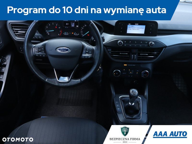 Ford Focus SW - 9