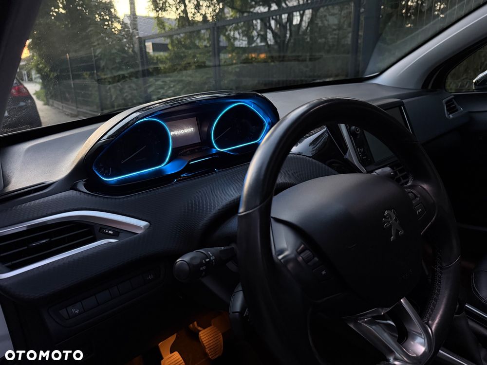 Peugeot 2008 120 VTI Allure - 19