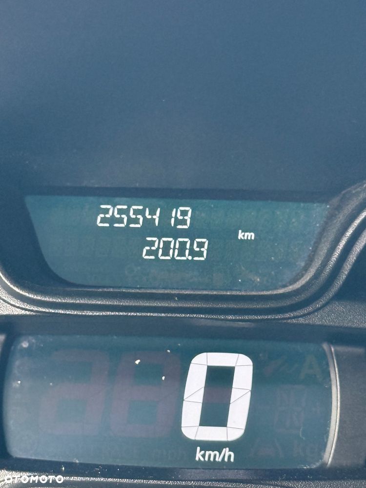 Opel Vivaro - 13