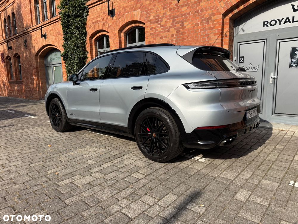 Porsche Cayenne GTS - 10