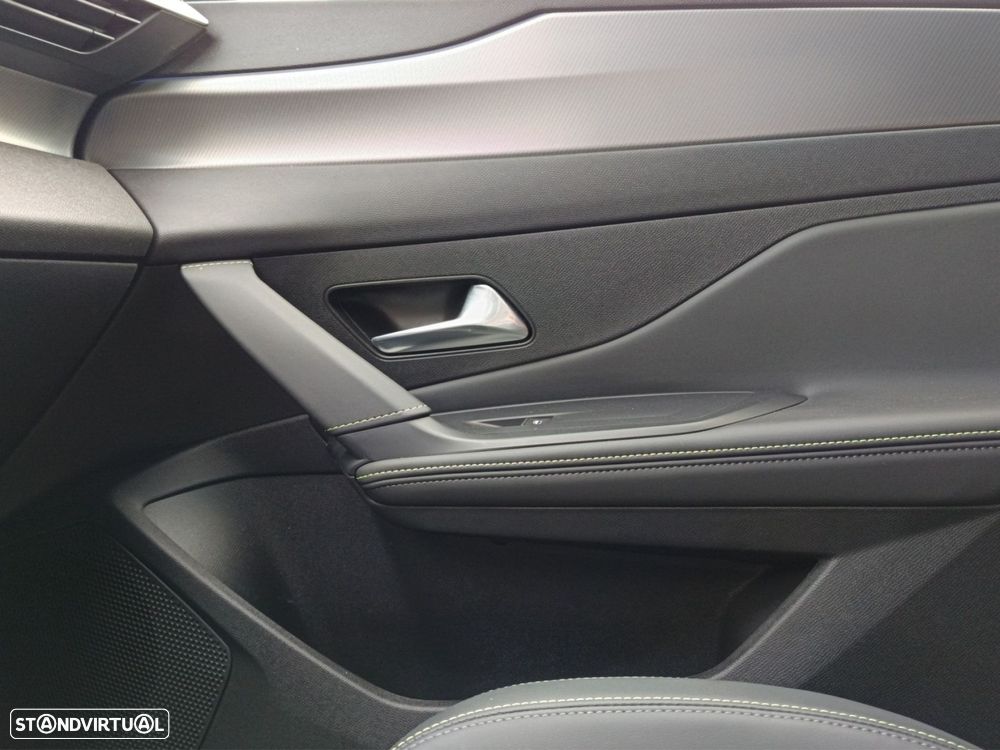 Peugeot 408 180 e-EAT8 GT - 37