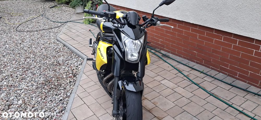 Kawasaki ER - 11