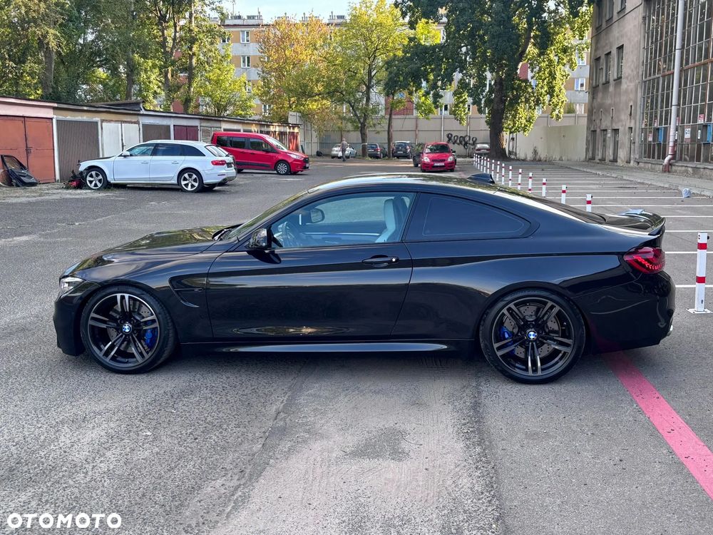 BMW M4 Competition - 38