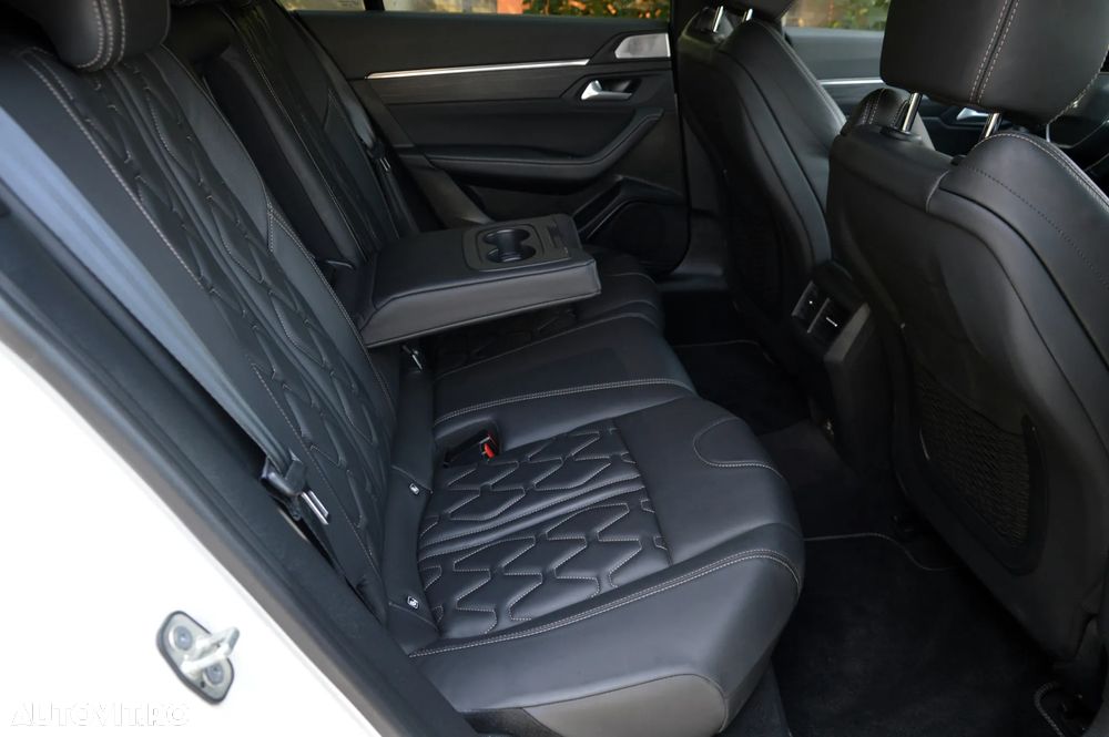 Peugeot 508 225 e-EAT8 GT - 25