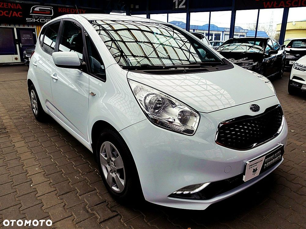 Kia Venga - 31