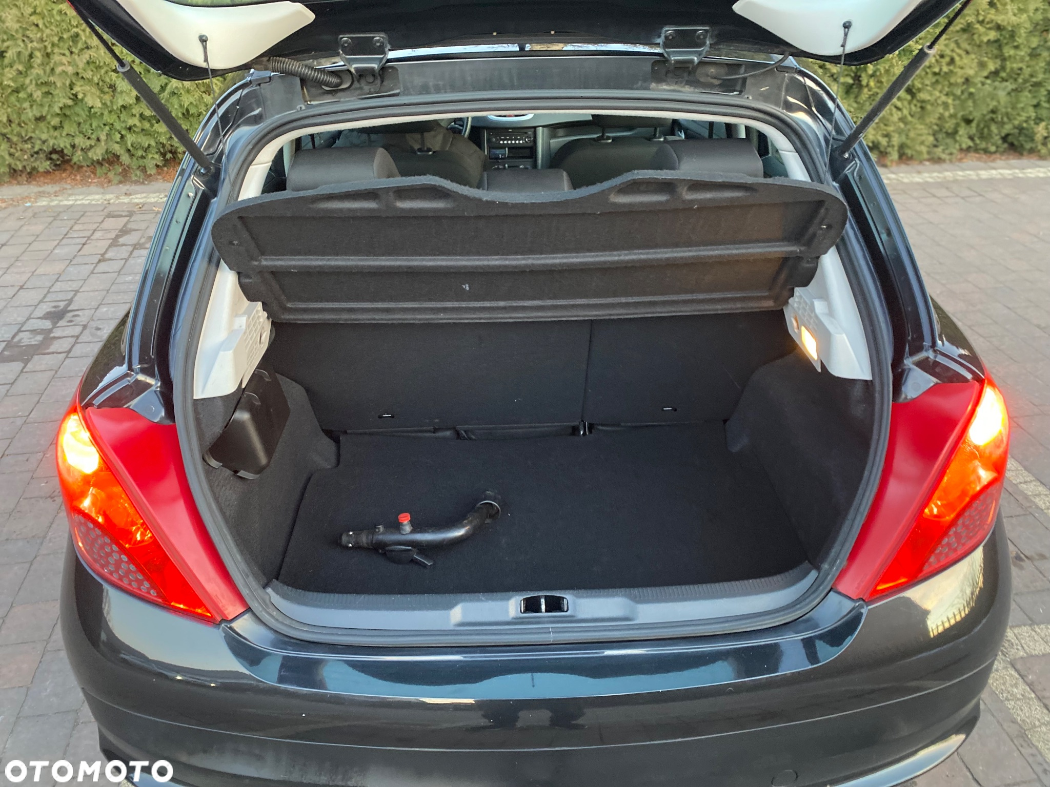 Peugeot 207 1.4 16V Trendy - 15