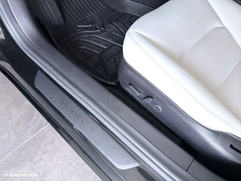 Tesla Model 3 Long Range Tração Integral - 21