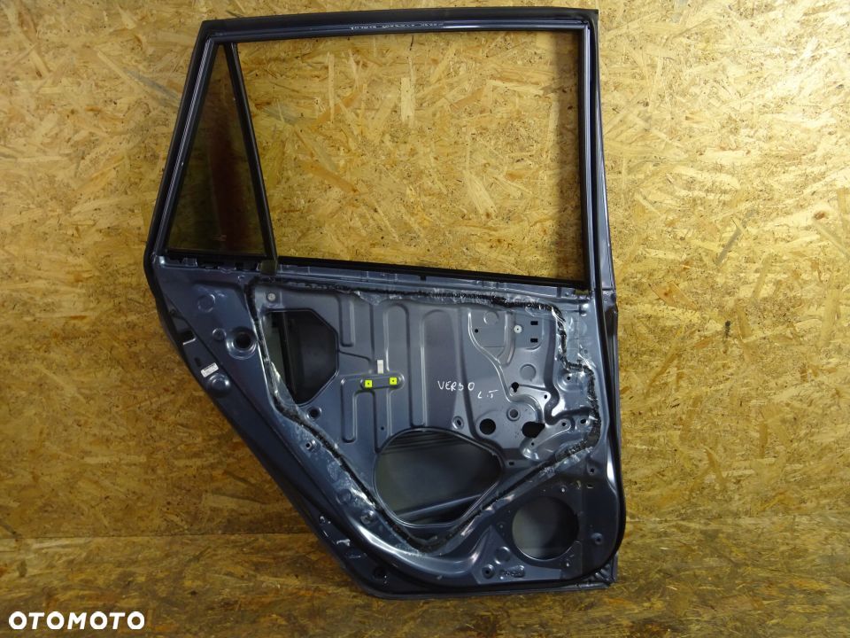 DRZWI LEWY TYŁ TOYOTA COROLLA VERSO 2.0 D4D - 4