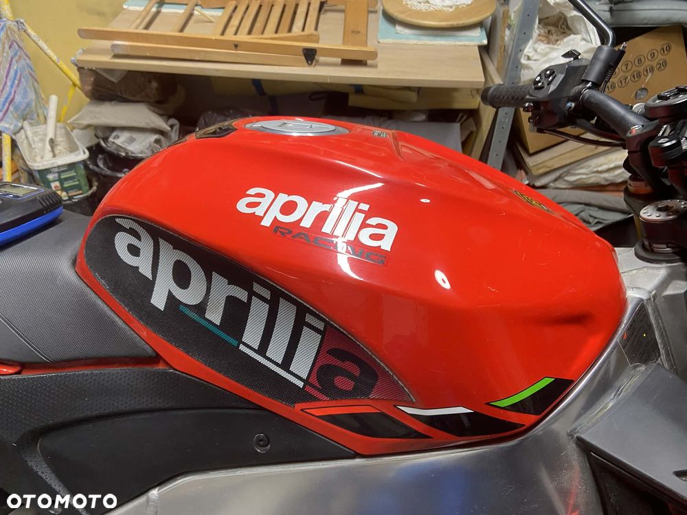 Aprilia Tuono - 4