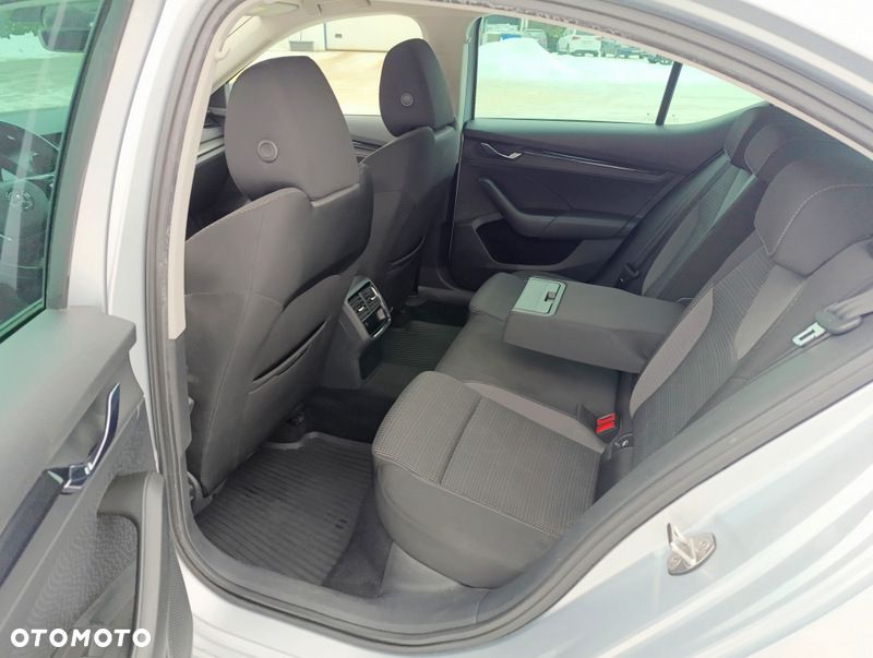 Skoda Octavia 2.0 TDI Ambition - 16