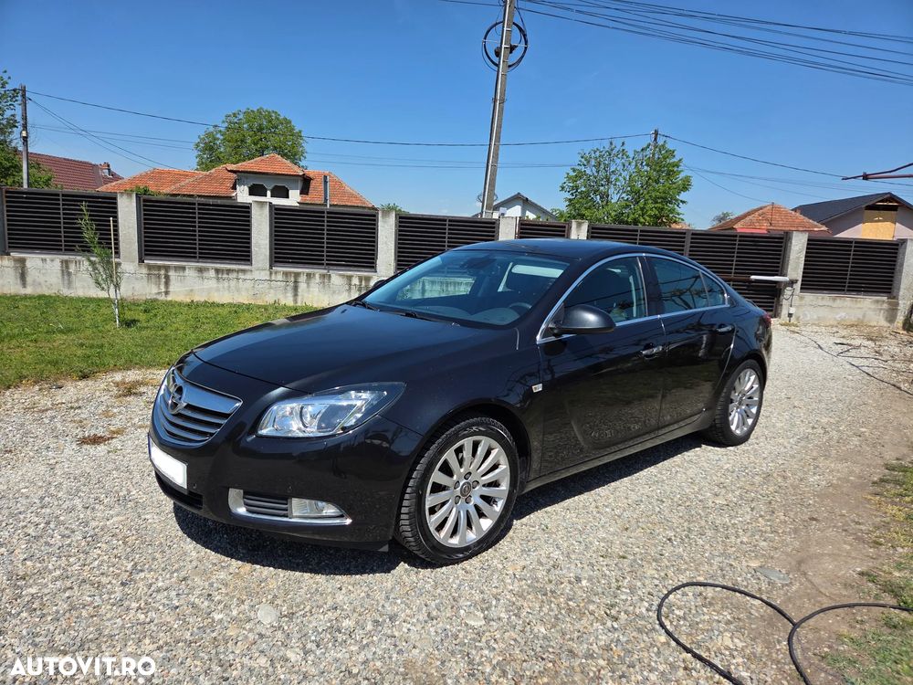 Opel Insignia - 1