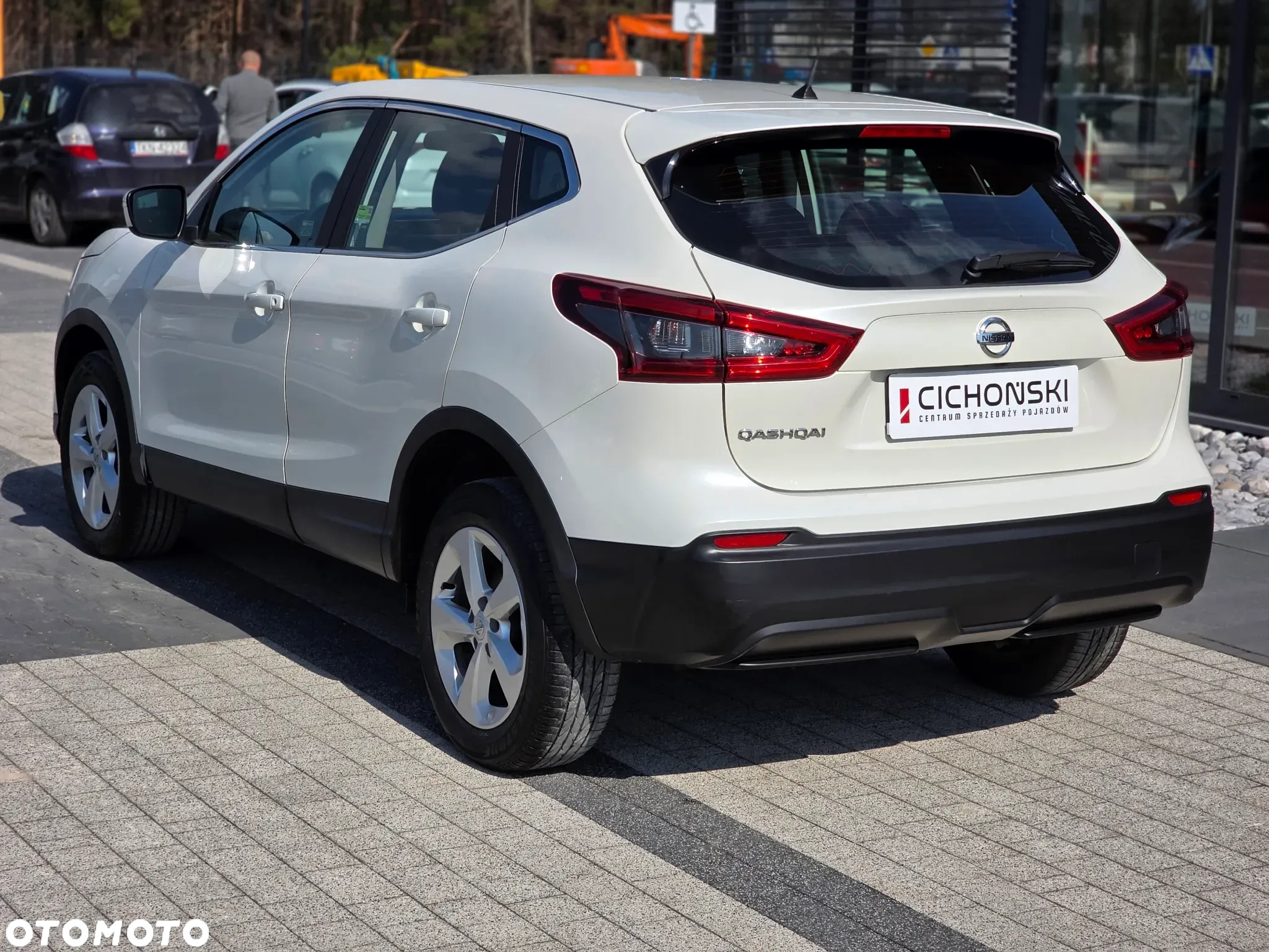 Nissan Qashqai 1.3 DIG-T N-Connecta - 5